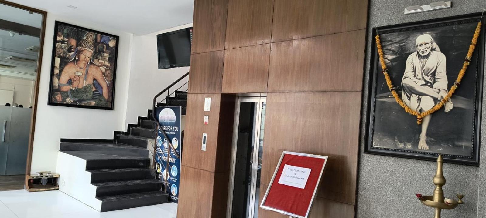 Hotel Executive Silver Inn Aurangābād Extérieur photo