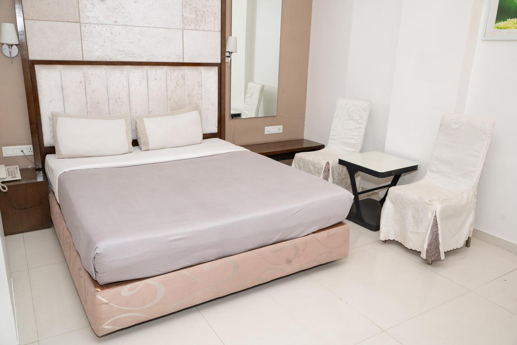Hotel Executive Silver Inn Aurangābād Extérieur photo