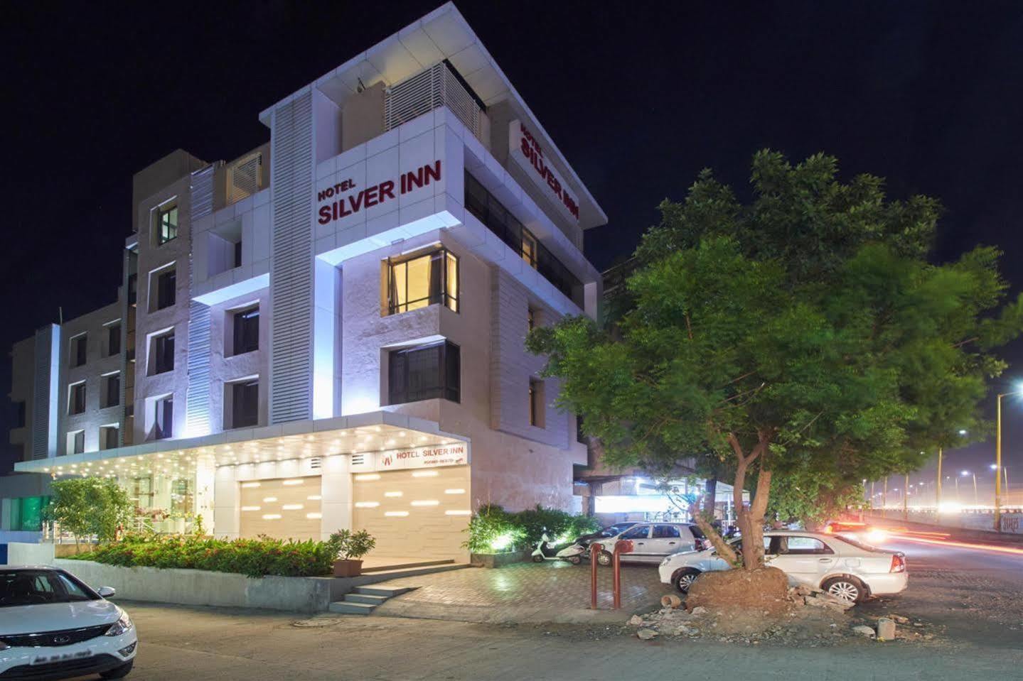 Hotel Executive Silver Inn Aurangābād Extérieur photo