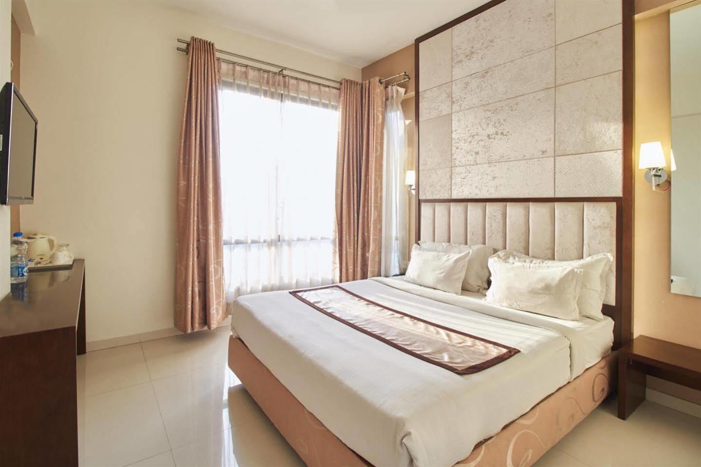 Hotel Executive Silver Inn Aurangābād Extérieur photo