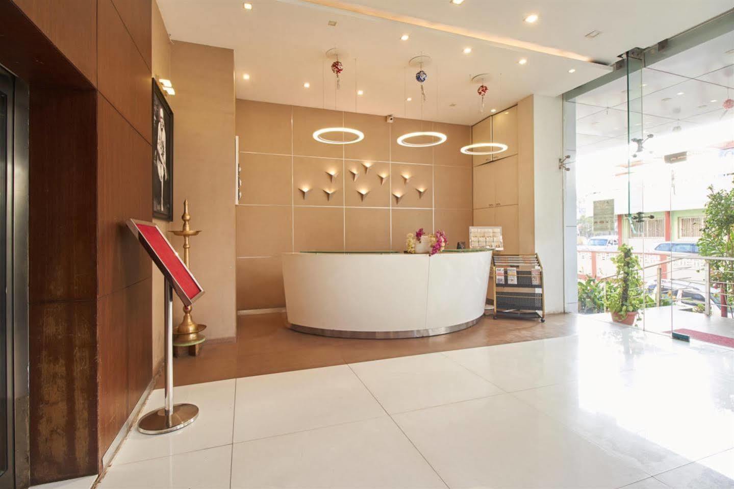 Hotel Executive Silver Inn Aurangābād Extérieur photo